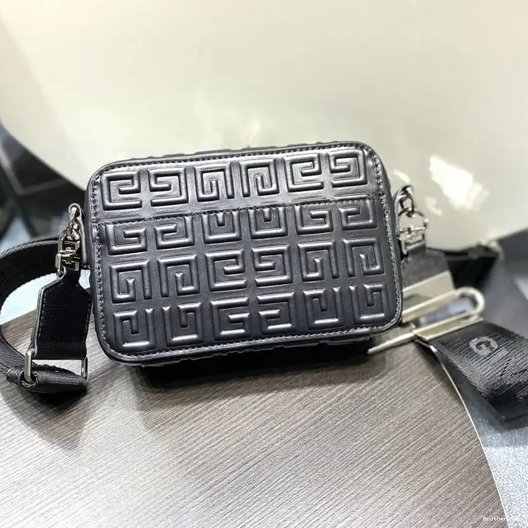 Brother Sam Yupoo Bag 2209SW0077 Givenchy 0713
